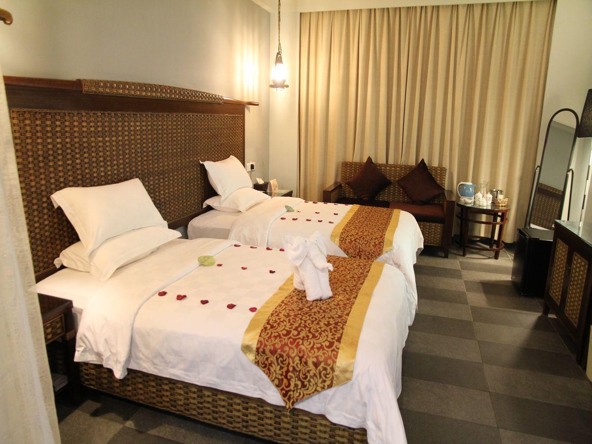 האיקו Serengeti Hotel מראה חיצוני תמונה
