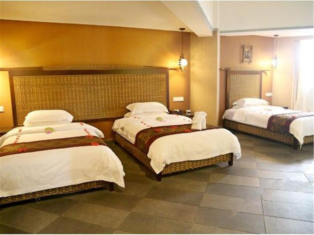 האיקו Serengeti Hotel מראה חיצוני תמונה